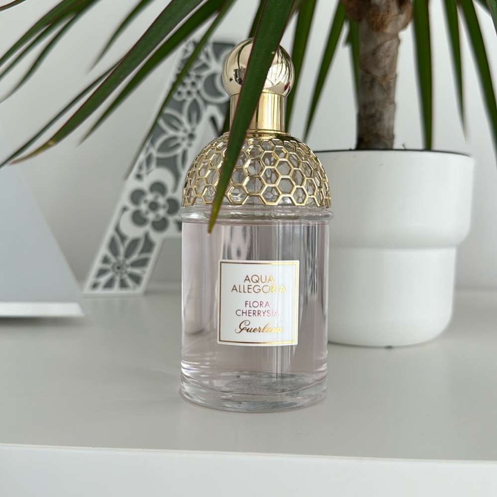 Guerlain Flora Cherrysia